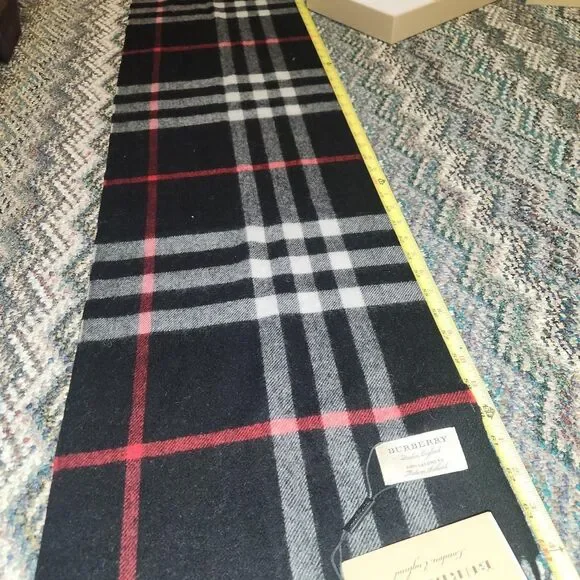 Burberry Black Nova Check Scarf - Picture 2 of 8